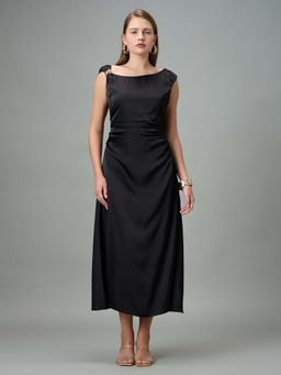 PEACH & PANDA - Black Satin Sleeveless Solid Boat Neck Dress