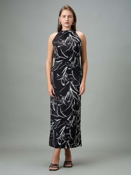 PEACH & PANDA - Black Georgette Sleeveless Solid Halter Neck Dress