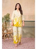Yellow color option, Currently selected