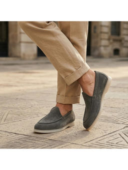 NAUVAB - Nagra Grey Suede Round Toe Loafer