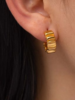 Shopsiiri - Gold Twist & Shout Everyday Hoop Studs