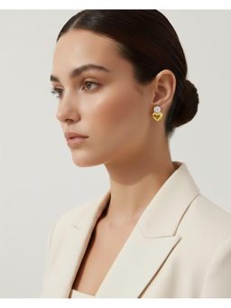 Shopsiiri - Sweet Heart Diamond Studs Earrings