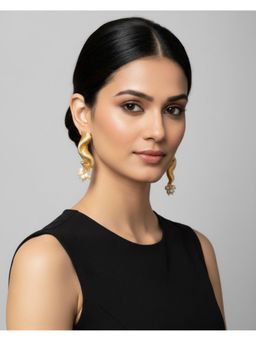 Shopsiiri - Golden Bouquet Earrings