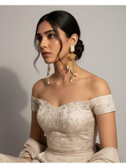 Shopsiiri - White Pearl Arch Earrings