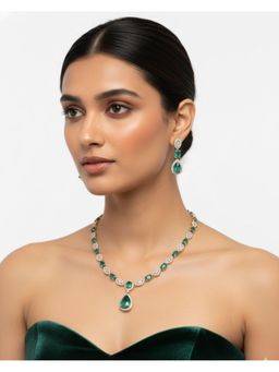 Shopsiiri - Emerald Halo Link Jewellery Set