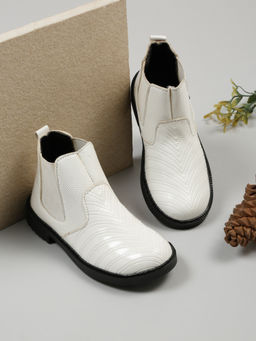 Tiny Bugs - White Boys Ankle Length Boots