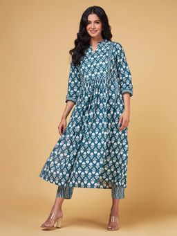 SAAKI - Women Teal Floral Round Neck Comfortable Kurta with Pant (Set of 2)