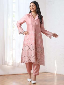 Swtantra - Women Pink Embroidered Mandarin Neck Regular Fit Kurta with Pant (Set of 2)