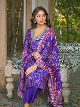 Vaamsi - Women Purple Viscose Ethnic Motifs Straight Kurta With Pant & Dupatta
