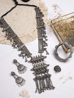 Teejh - by Joker and Witch Vasana Silver Oxidised Jewelry Gift Set