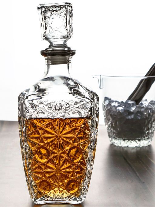 Bormioli Rocco Glass wine decanter for liquor, Dedalo - 800 ml (28 oz