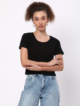 R&B - Women Black Textured Regular Crop Top