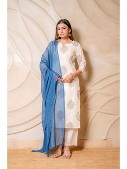 LABEL MAE - Off White Printed Straight Kurta with Pant and Dupatta