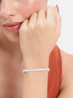 Estele - Charm White Square Tennis Bracelet