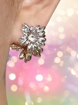 Fabula - Dual Tone Stud Earrings