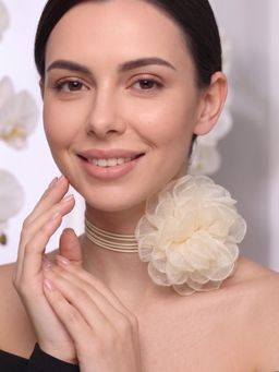 Niscka - Cream Fabric Floral Wrap Choker