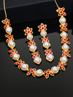 Estele - Gold Plated Eye Catching Pearl Necklace Set With Red Austrian Crystals