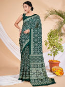 Green color option, Sold out, Currently selected