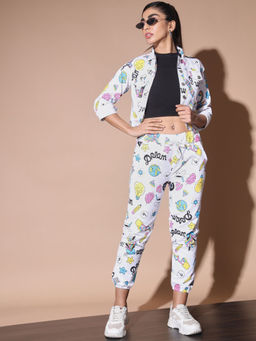 Buynewtrend - White Printed Toko Twill Joggers & Jacket Women Co-Ord (Set of 2)