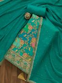 Green color option, Sold out, Currently selected