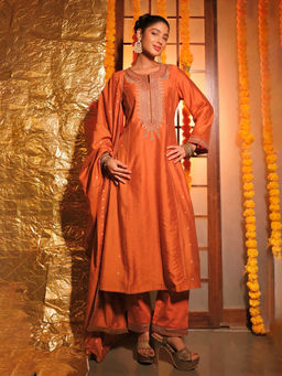 Lakshita - Women's Orange Round Neck Embroidered Kurta with Pant and Dupatta