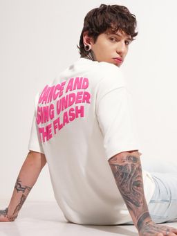 HIGHLANDER - Men Off White R/N H/S Oversized Printed T- Shirt