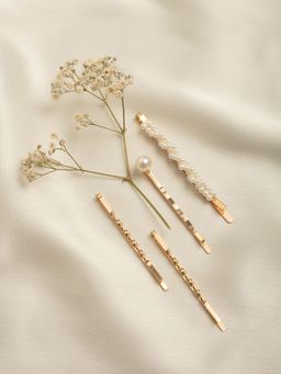 Twenty Dresses by Nykaa Fashion - The Twisted Hearts Hair Pins (Pack of 3)