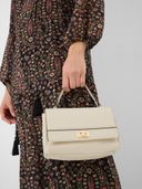 Cream color option, Currently selected