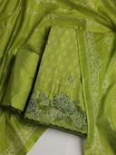 Green color option, Sold out, Currently selected