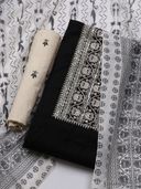Black color option, Sold out, Currently selected