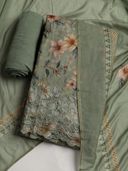Green color option, Sold out, Currently selected