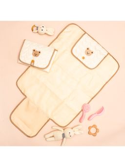Kicks and Crawl - Baby Bear Foldable Changing Mat