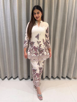 Autumnlane - Off White Hardik Artsy Printed Cotton Co-Ord (Set of 2)