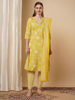 FASHOR - Yellow Floral Printed Kurta with Pant and Dupatta (Set of 3)