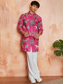 Vastramay - Mens Cotton Tropical and Animal Printed Kurta With Pant (Set of 2)