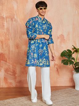 Vastramay - Mens Cotton Tropical Printed Kurta With Pant (Set of 2)