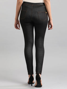Aurelia - Black Solid Jeggings