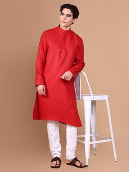 SHOWOFFFF - Men Red Textured Kurta with Trouser (Set of 2)