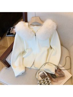 MISS MOSA BY AKANKSHA - Zeta Fur Woolen Off-White Jacket