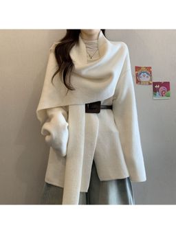 MISS MOSA BY AKANKSHA - Maddox Luxe Winter Off-White Cape with Belt
