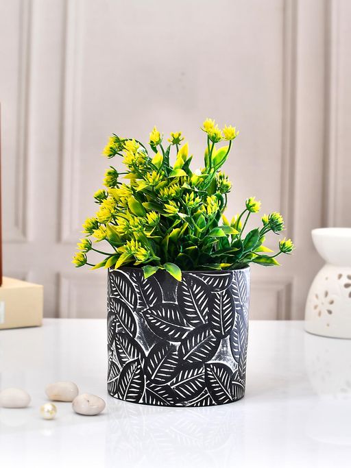 Tayhaa Black Leaf Textured Ceramic Planter