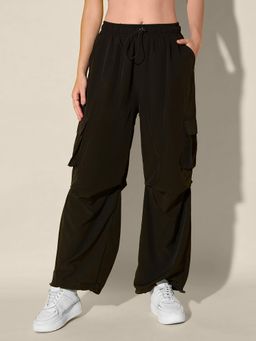 Buynewtrend - Black Women Loose Fit High Waist Cargo Pant