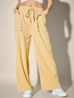 Buynewtrend - Beige Women Front Patch Pocket Solid Cargo Pant