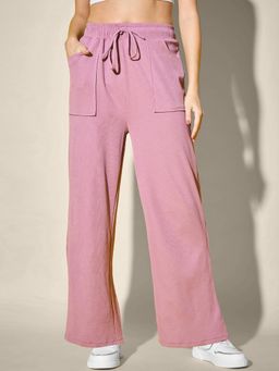 Buynewtrend - Pink Women Front Patch Pocket Solid Cargo Pant