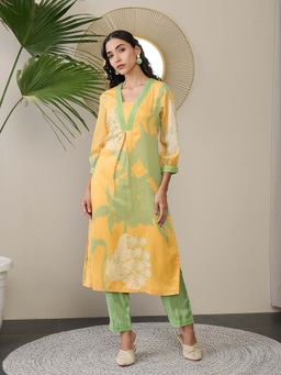 ADORNIA - Women Floral V-Neck Kurta Paired with Pant (Set of 2)