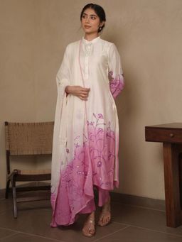 ONEWE INDIA - Katy Purple Shaded Chanderi Embroidery Kurta and Pant with Dupatta (Set of 3)