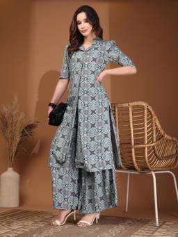 RAASSIO - Grey Floral Half Sleeves Regular Co-ord Set