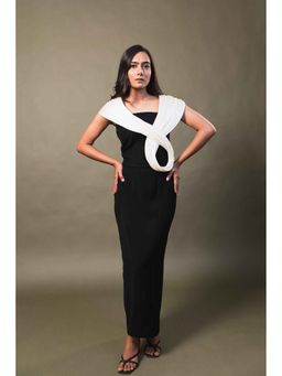 Sainy Garg Couture - Infinite Wrap Black Top