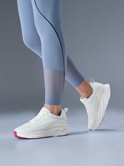 AVANT - Women AeroSprint Running Shoes - White