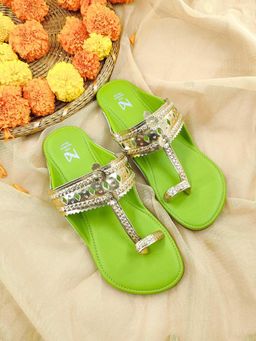 The Madras Trunk - Women Kolhapuri in Gold